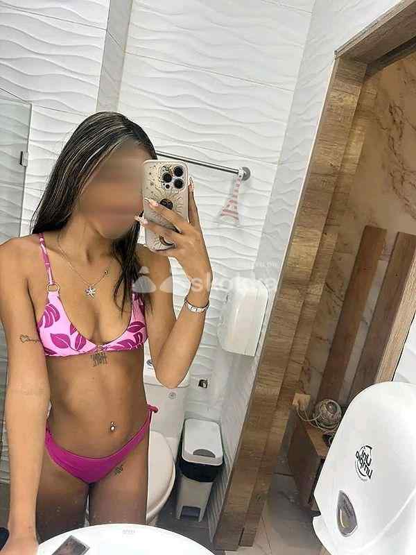 SOY PRECIOSA ????BIEN GOLOSA, ME ENCANTARIA MONTARTE????, NALGA Y TETICA MOR????????????